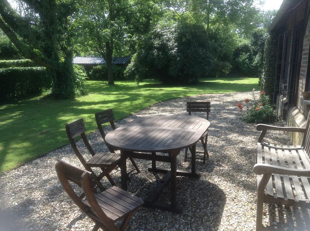 Charmante Petite Maison Dans Le Jardin Holiday home *
